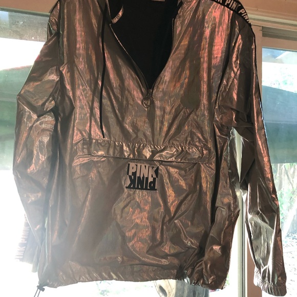 Windbreaker - Picture 3 of 3